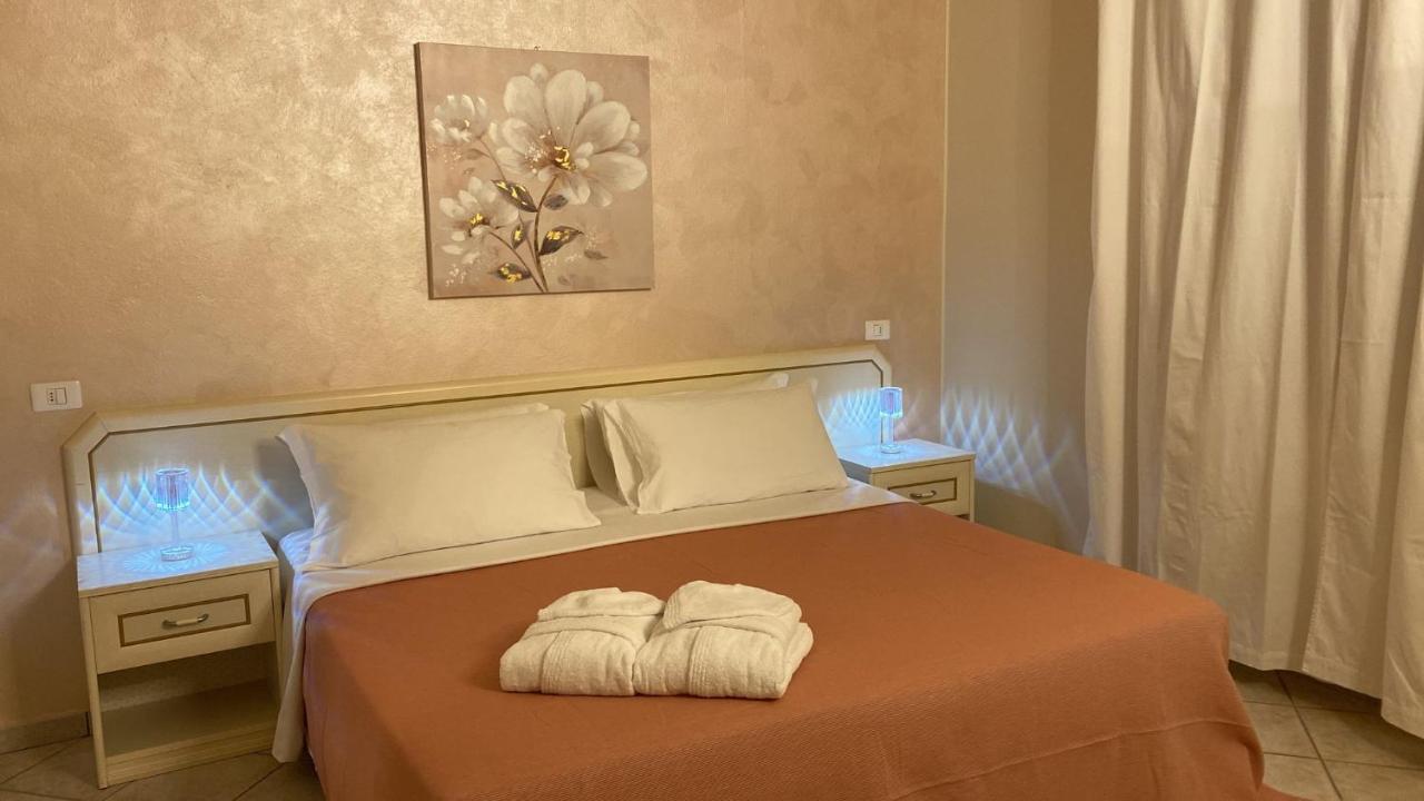 Doppel-/Zweibettzimmer mit eigener Terrasse