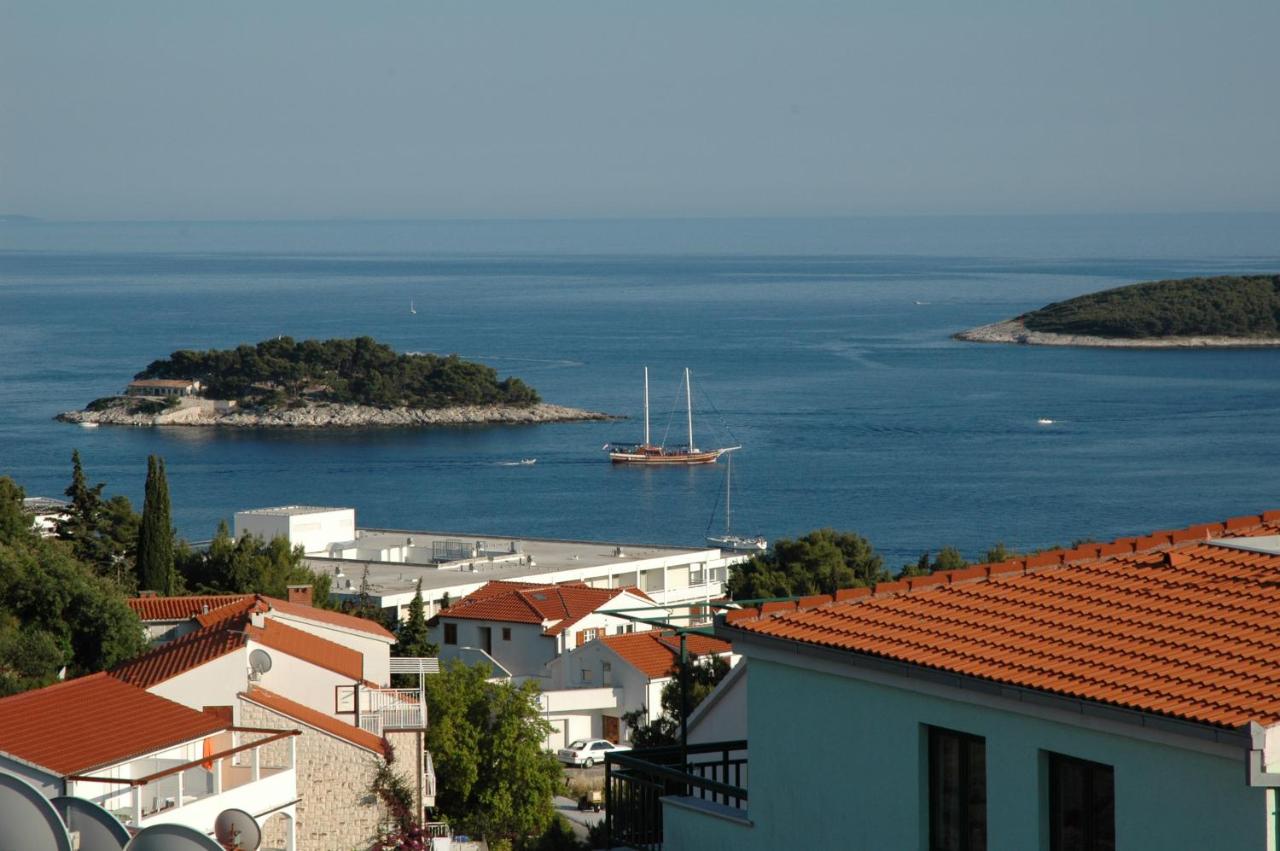 B&B Hvar - Babo Apartments - Bed and Breakfast Hvar