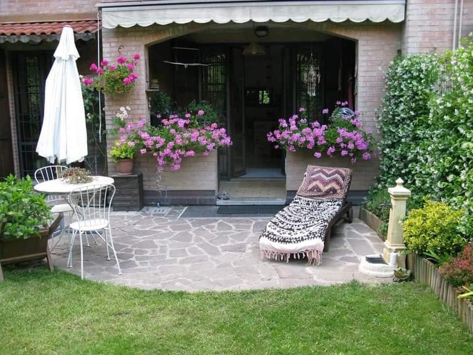 Casa Vacanze VIAGGI DIPINTI - B&B Monterenzio