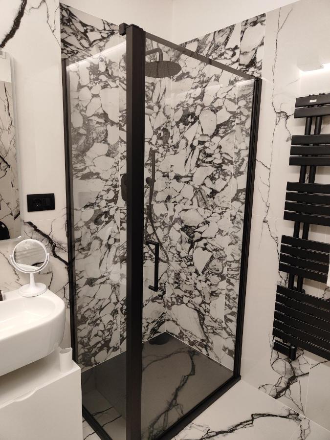 Deluxe Room with Private External Bathroom