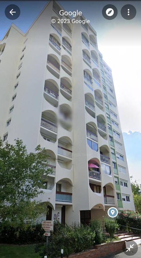 Charmant T2 proche Château, Gare, UCO, Parking privé - B&B