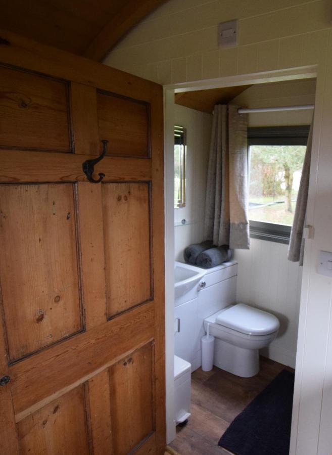 Doppelzimmer mit Whirlpool-Badewanne