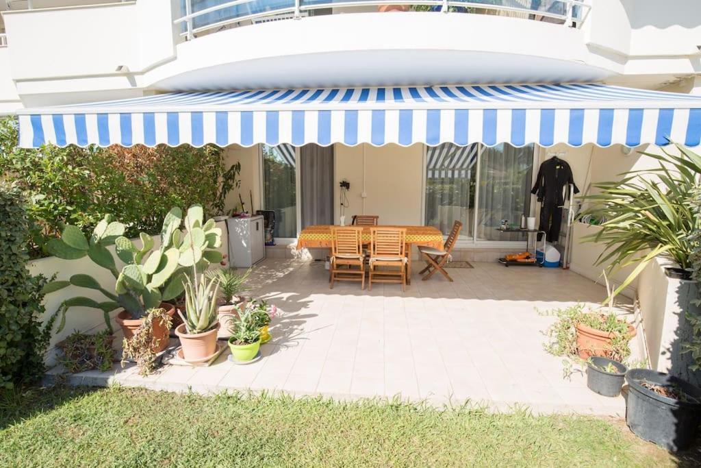 B&B Saint-Raphaël - Quiet and cozy 1BR close to beach and all services - Bed and Breakfast Saint-Raphaël