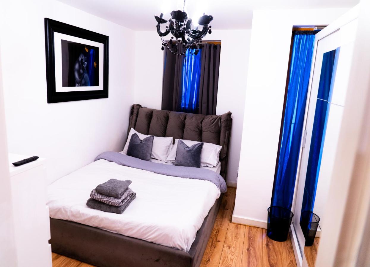 B&B London - Lovely 1-Bed Apartment in Hackney London - Bed and Breakfast London