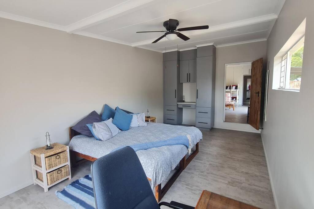 Rock away Beach Condo. - B&B