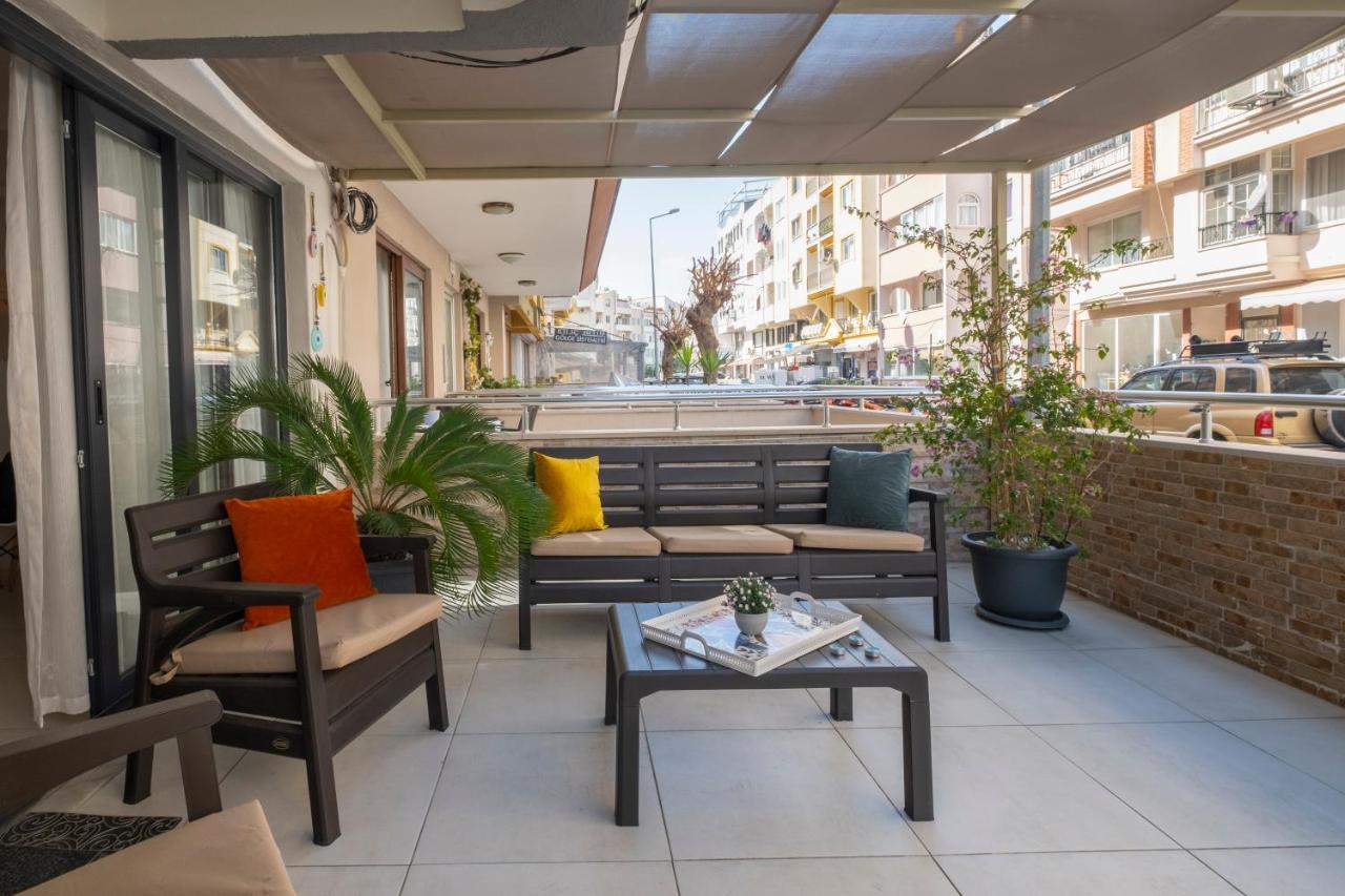 Ezgi's Apartment With Terrace in Marmaris - Chambres d'hôtes Marmaris