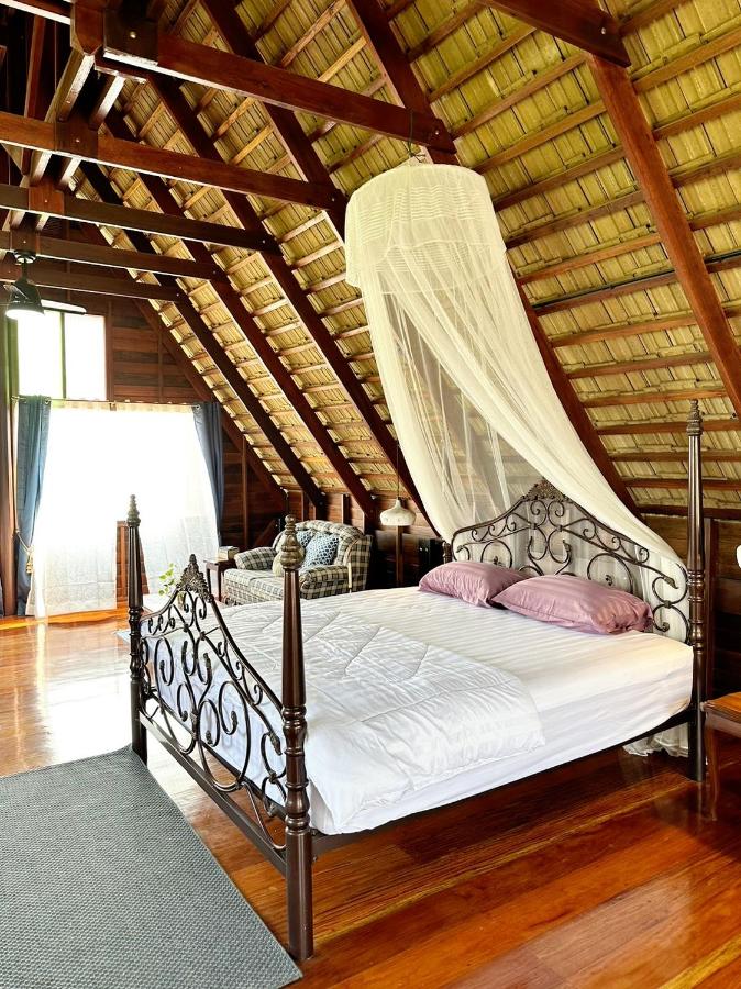 Queen Room River View
