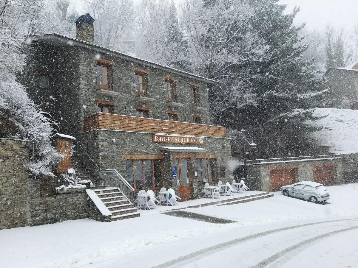 Hostal Les Roquetes - Ferienwohnung