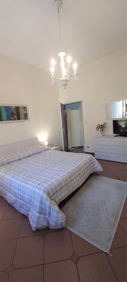 Double Room with Private External Bathroom