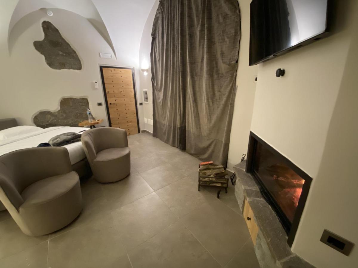 Suite mit Kingsize-Bett mit Whirlpool