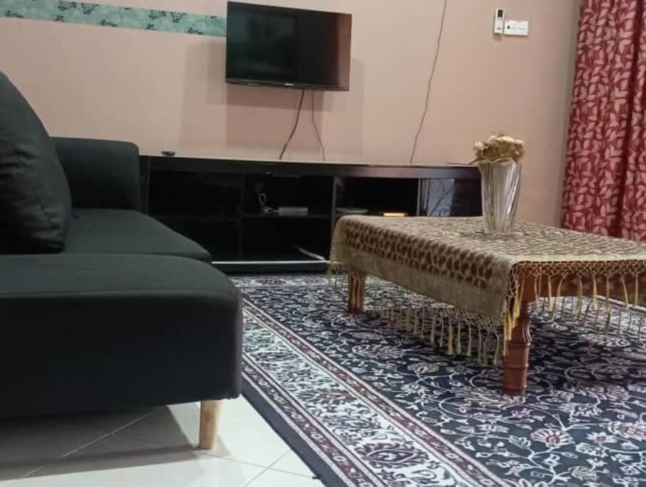 B&B Kota Bharu - Nafili homestay 3bd 2br - Bed and Breakfast Kota Bharu