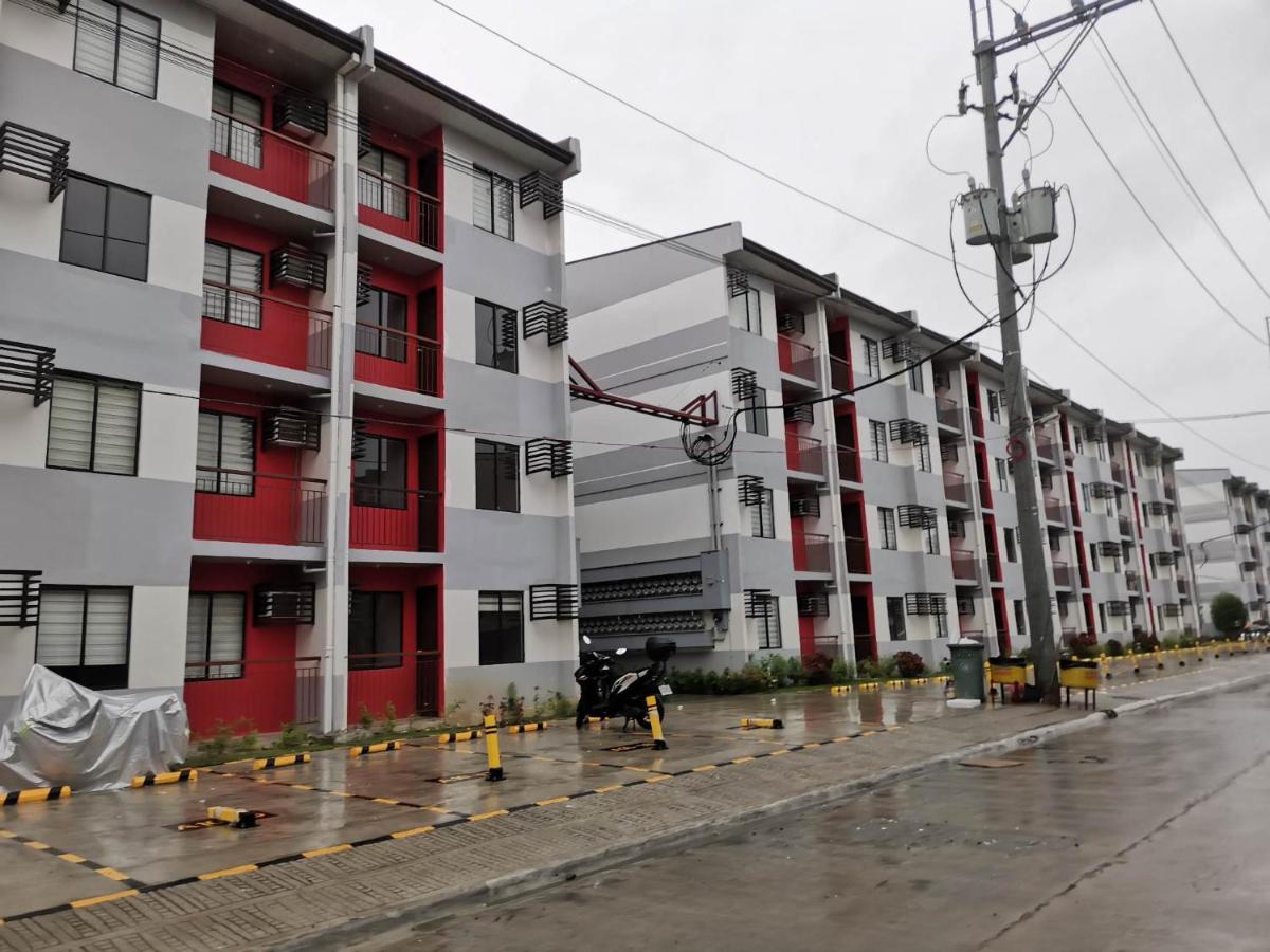 Castle Place Condo Staycation Marilao - B&B