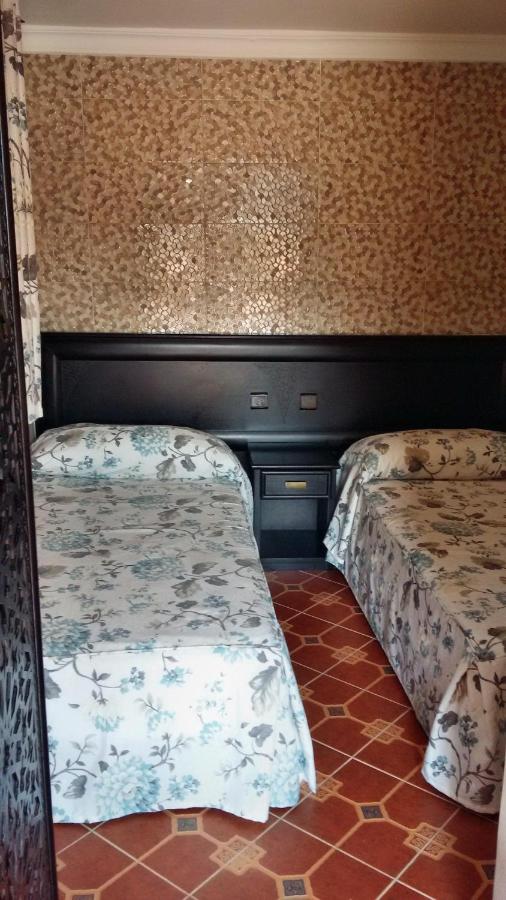 Doppelzimmer mit Balkon