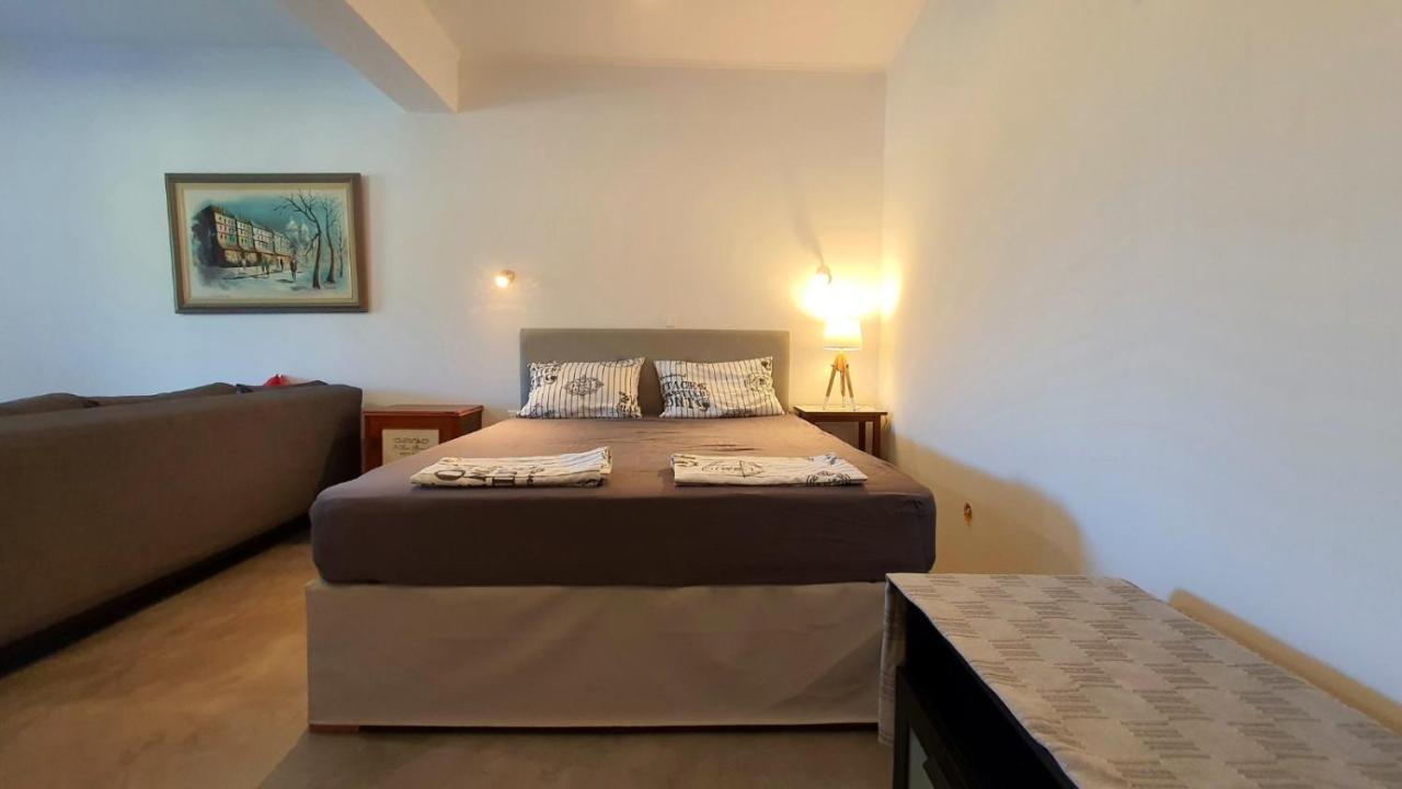 Konti villa - Bed and Breakfast