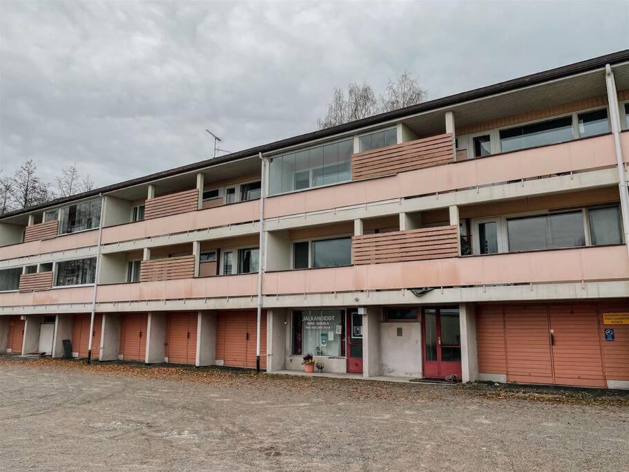 Viihtyisä yksiö lähellä palveluita. (Himos 7,9 km) - Bed and Breakfast