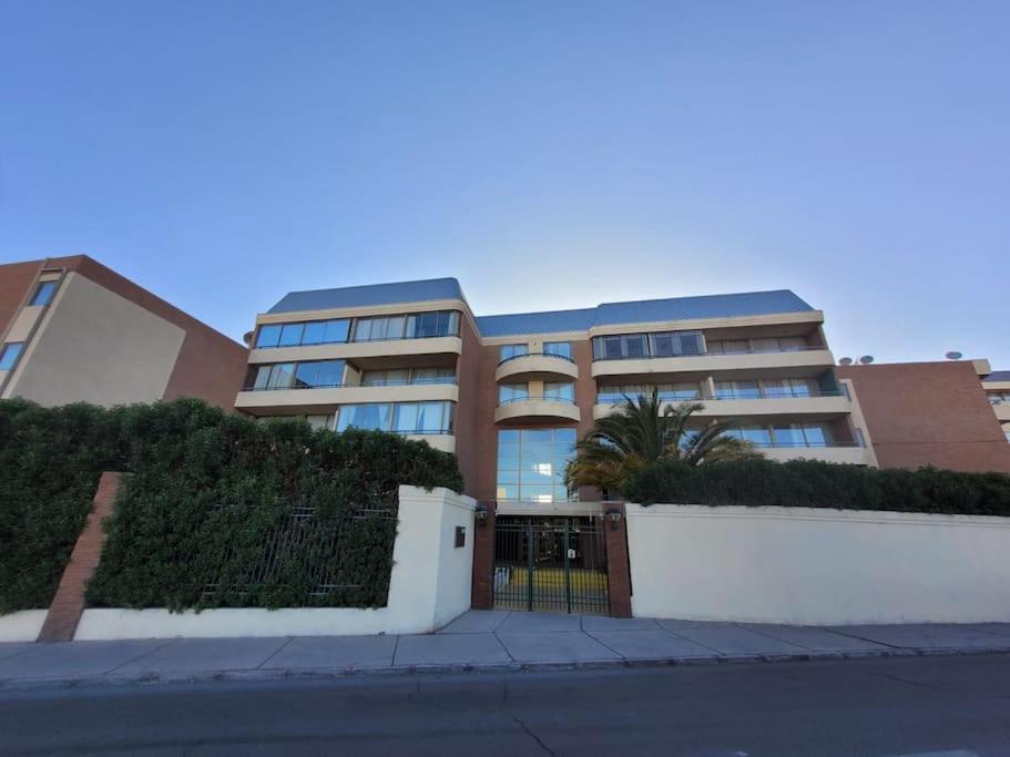 Departamento Frente a Espacio Grecia, Calama. - Ferienwohnung