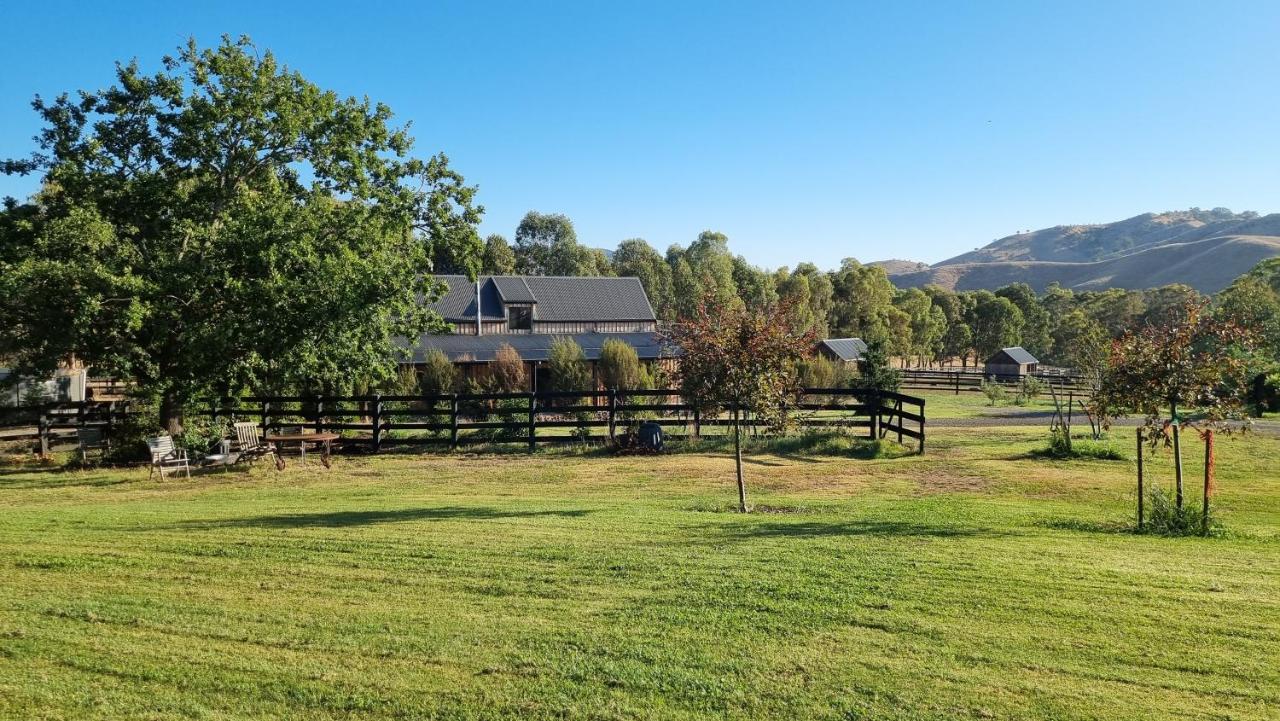 The Stables - Farm Stay - B&B Strath Creek