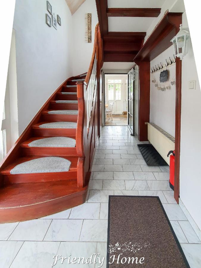 Friendly Home - Gemütliches Backsteinhaus - Chambres d'hôtes Bornheim
