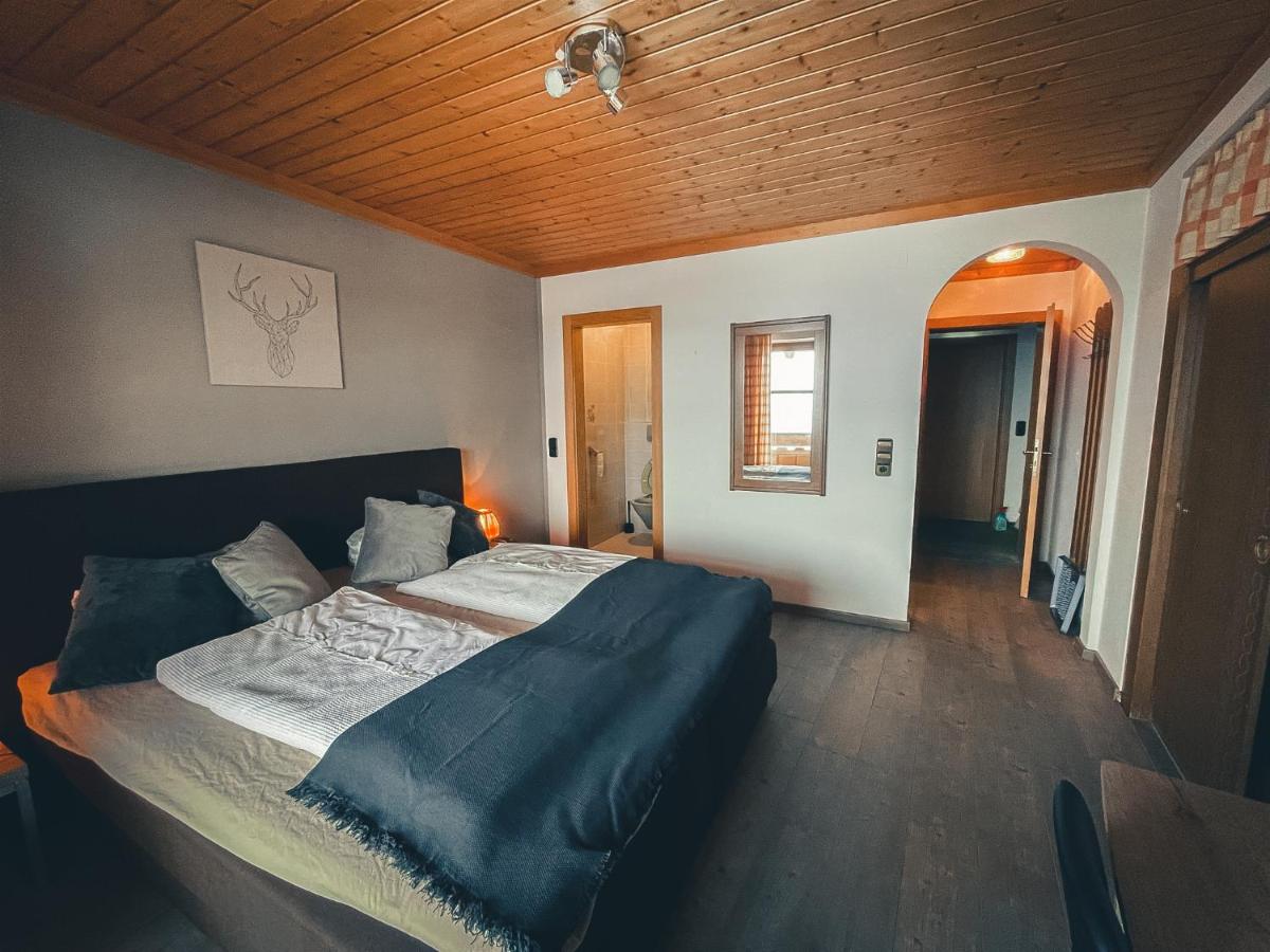 Habitación Doble con vistas a la montaña