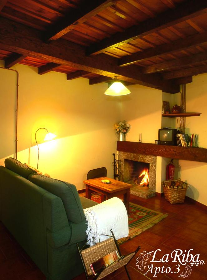 Apartment mit Balkon