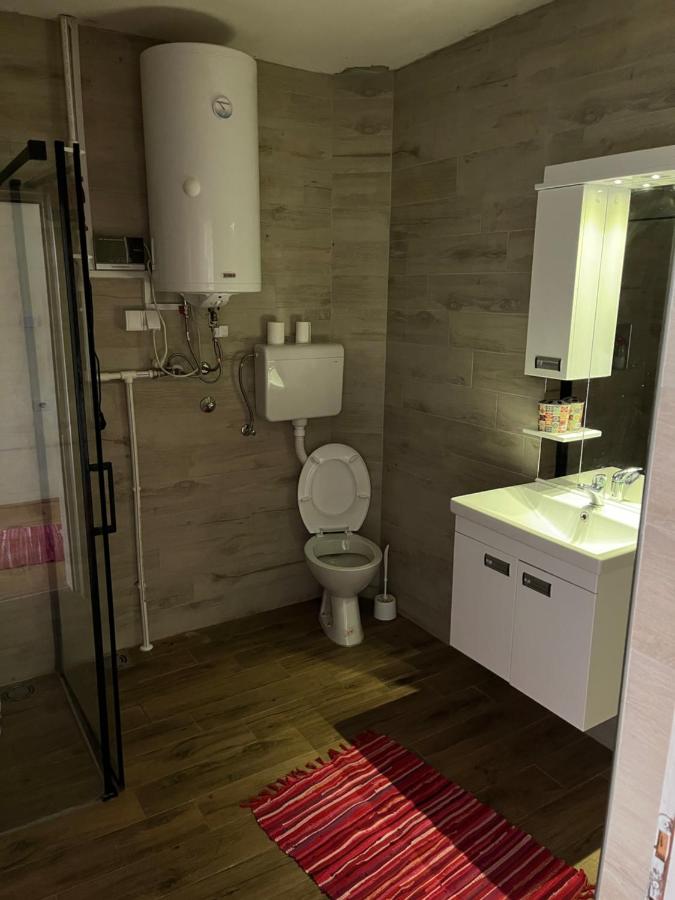 Filip - Ferienwohnung Niš