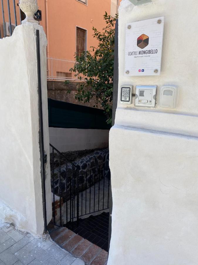 Cortile Mongibello - B&B Catania