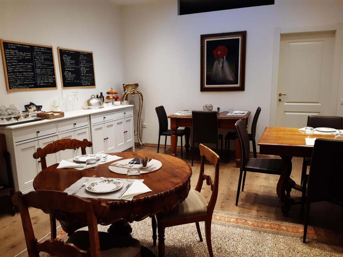 B&B Trento - B&B S. Trinità 18 Suites & Rooms - Bed and Breakfast Trento