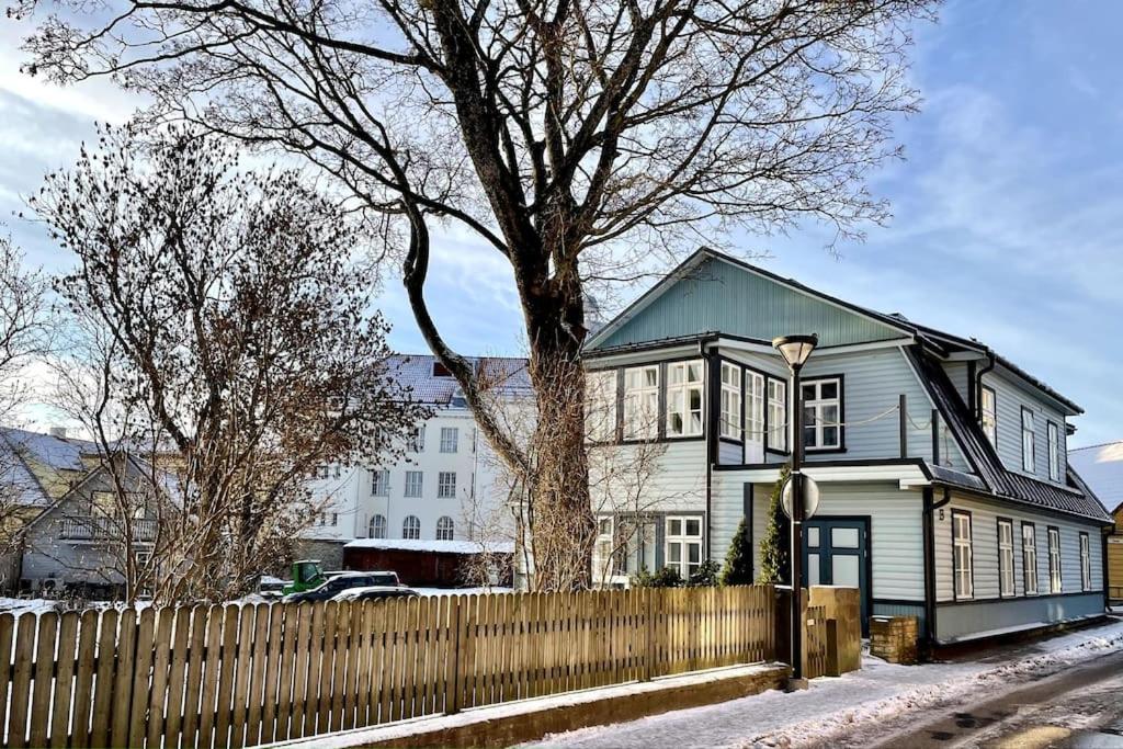 Luxury 2BR Apartment in Haapsalu Old Town - B&B