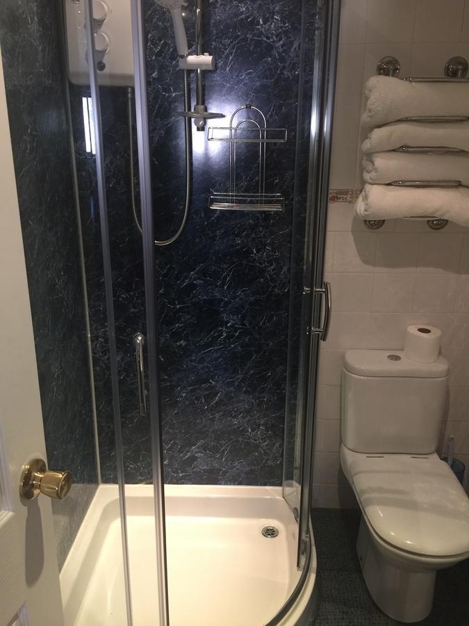Triple Room with Bathroom