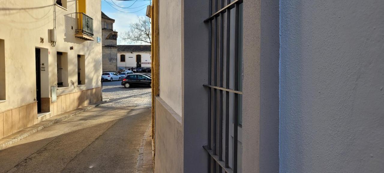 APARTAMENTOS IGLESIA DE SANTIAGo II - Bed and Breakfast