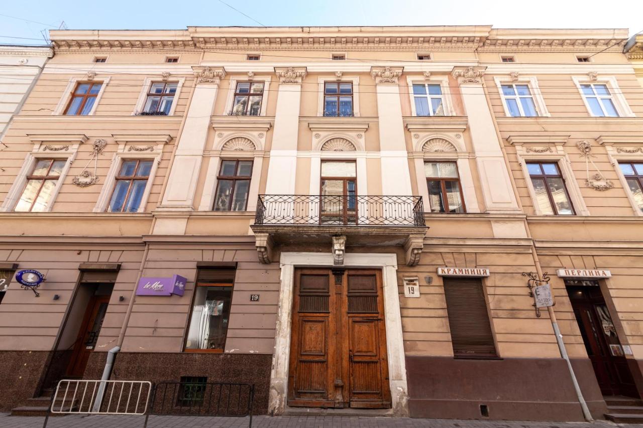 Romari Коперника 19 - Ferienwohnung Lwiw