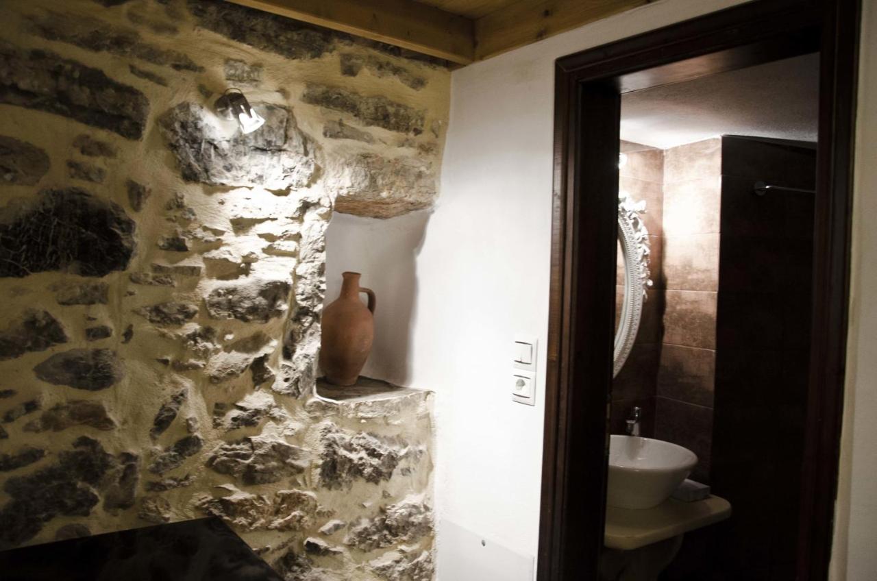 Twin/Triple Room - Split Level (Loft)