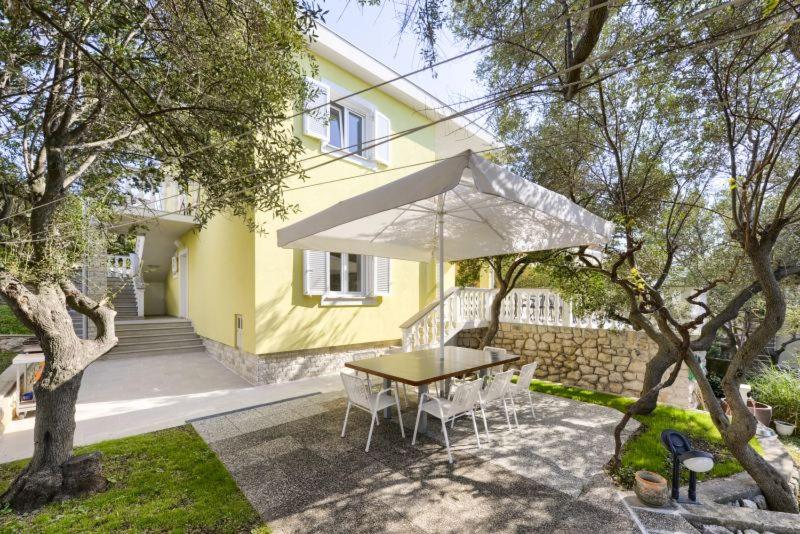 B&B Lun - APARTMAN MARICA LUN, OTOK PAG - Bed and Breakfast Lun