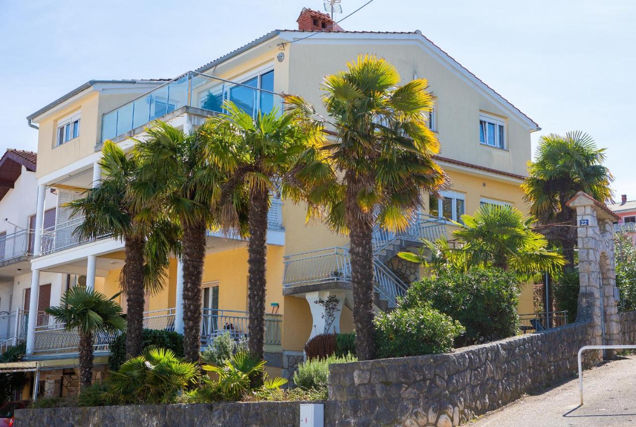 Luxury apartments Vanessa, Njivice - B&B