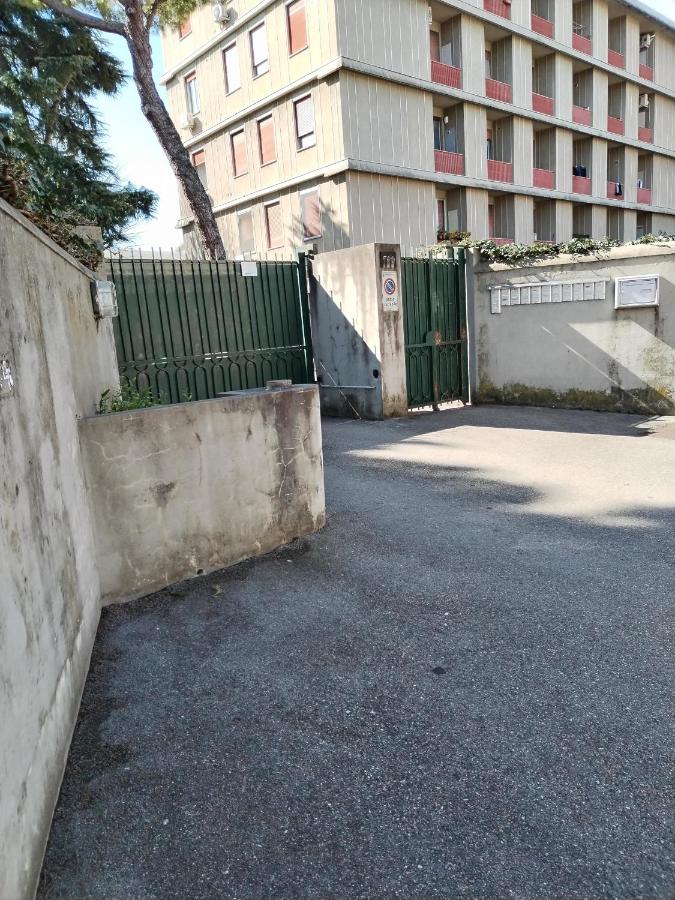 Accogliente Appartamento a Firenze con parcheggio - Chambres d’hôtes