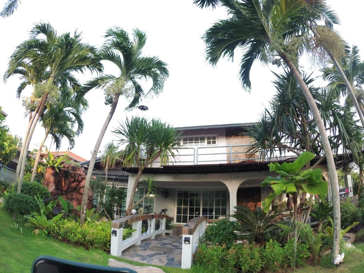 Villa mit Gartenblick