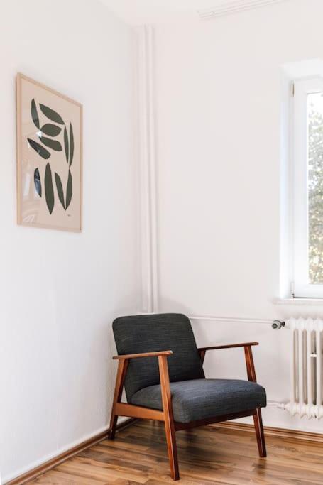 Komplett neu: 2-Zi zentral im Altbau. 24h-Checkin - B&B Kiel