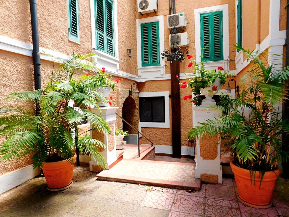 Twin Room with Private Bathroom