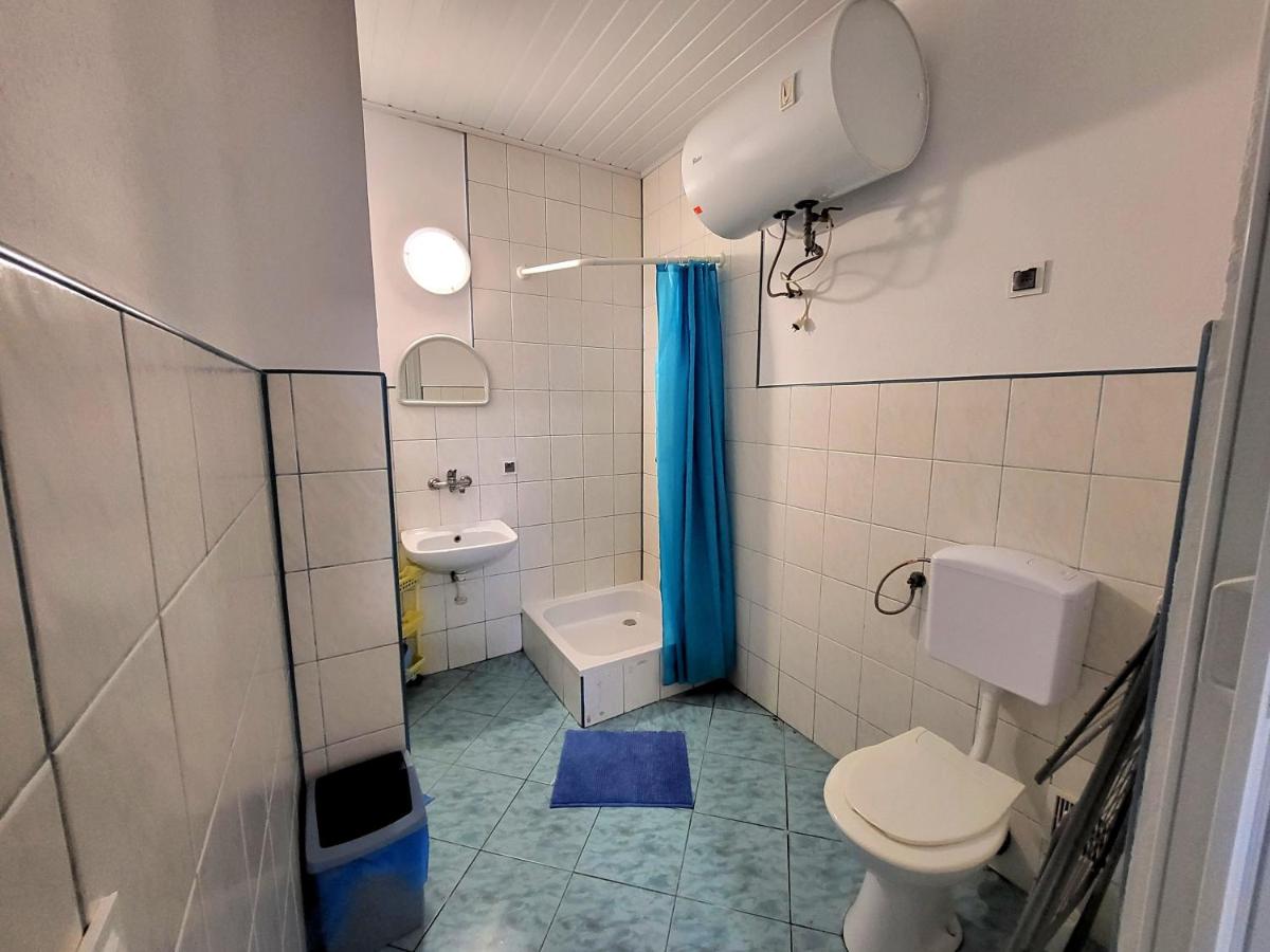 Basic Triple Room