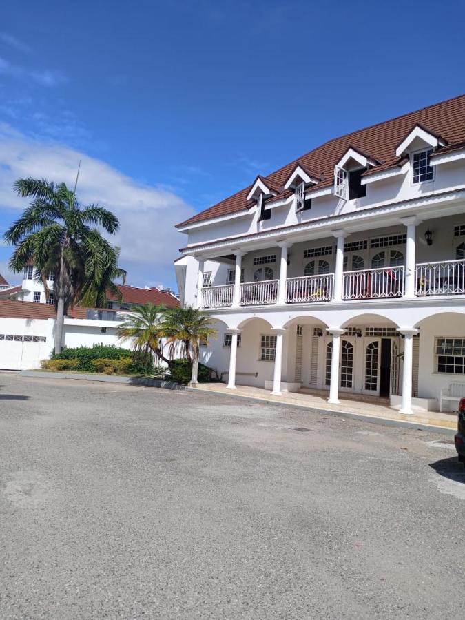 B&B Montego Bay - Seacastles - Bed and Breakfast Montego Bay