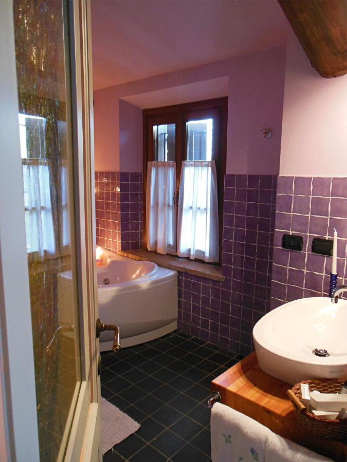 Suite with Spa Bath