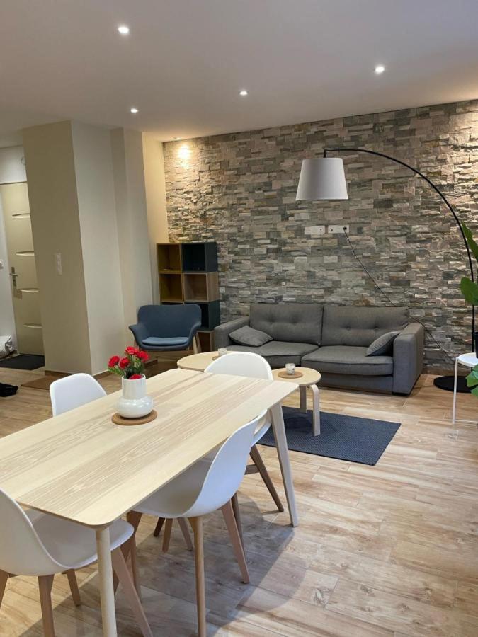 B&B Besanzone - T5 COEUR DE VILLE - Bed and Breakfast Besanzone