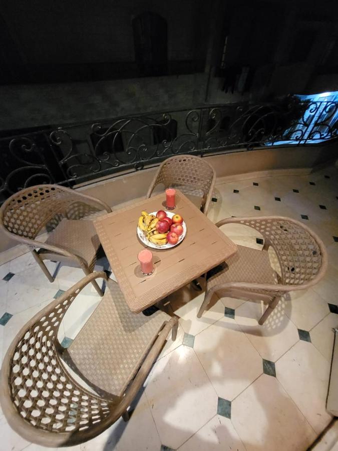 HK Pyramids Guest House - B&B El Cairo