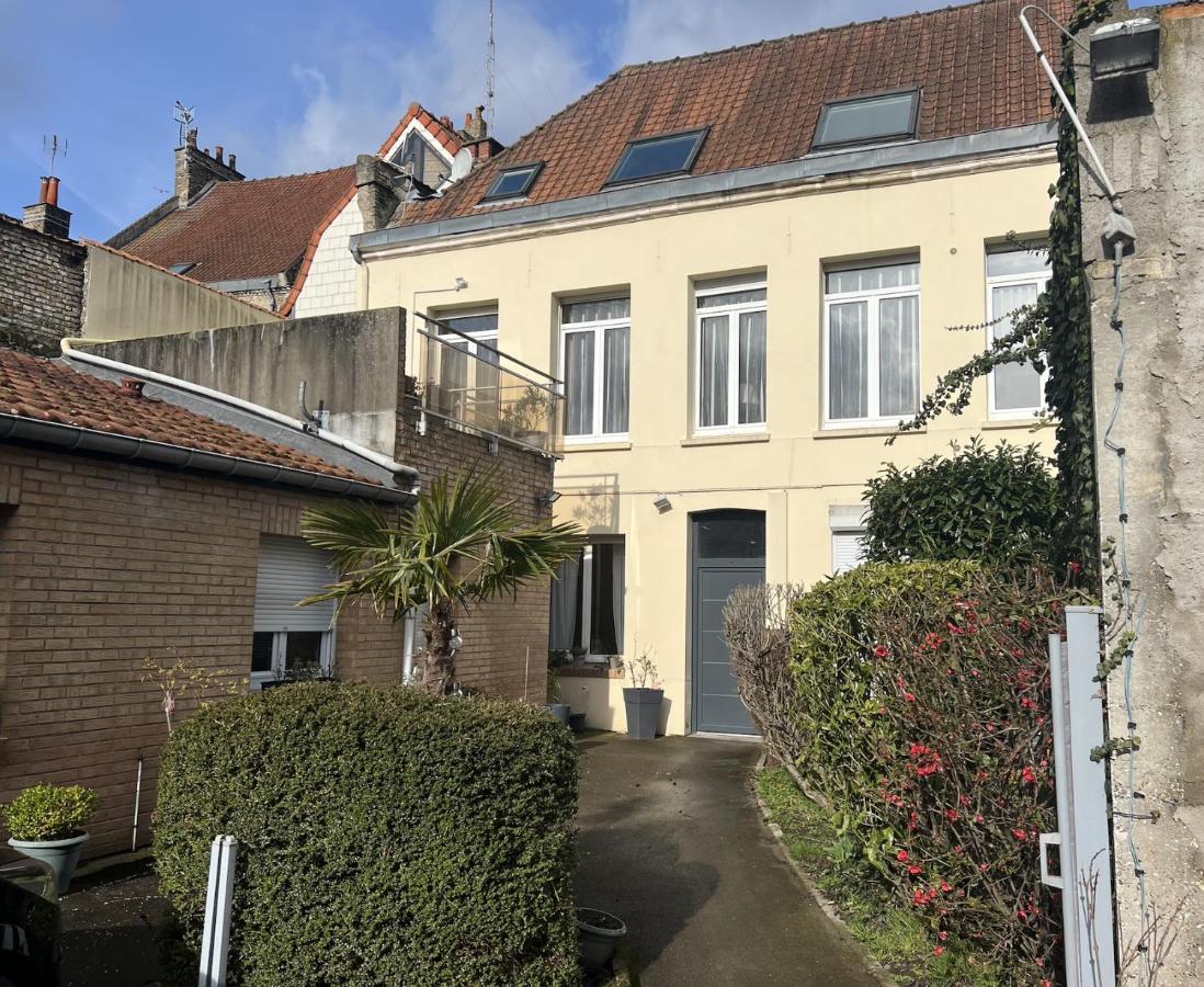 Appartement Le Saint haut Centre ville à Saint-Omer - B&B