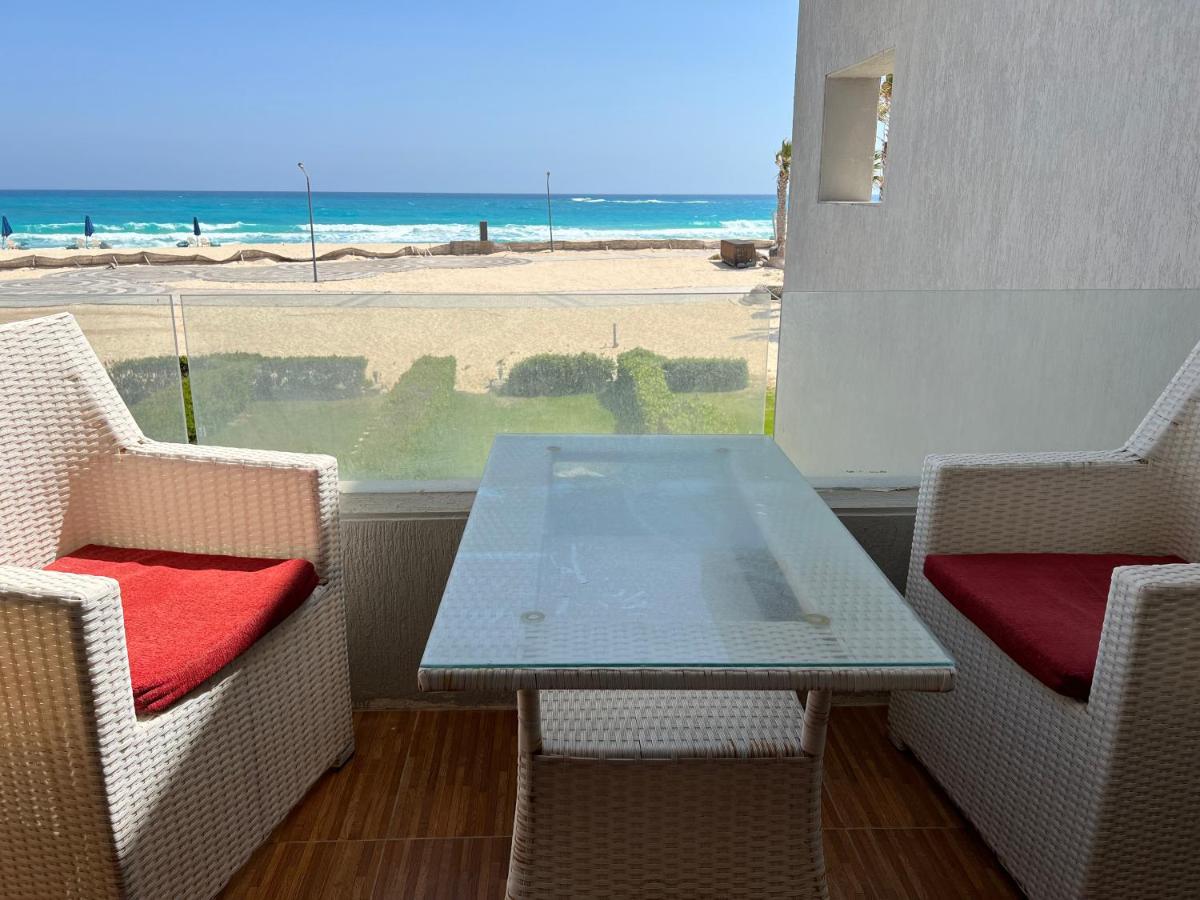 B&B El Alamein - Lovely townhouse directly on the beach northcoast lavista cascada - Bed and Breakfast El Alamein