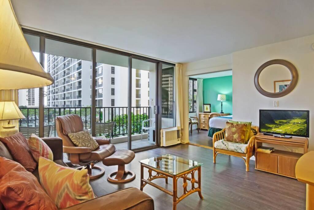 B&B Honolulu - Rec Deck Suite, 1 Bed Condo + Free Parking - Bed and Breakfast Honolulu