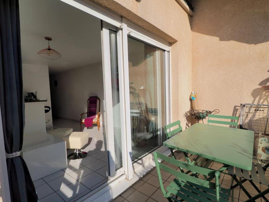 Aix-les-Bains appartement centre ville avec terrasse et box privé - B&B