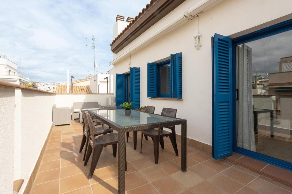 Lucas House Apartments by Sitges Group - B&B Sitges