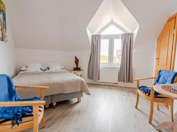Double or Twin Room with Bathroom