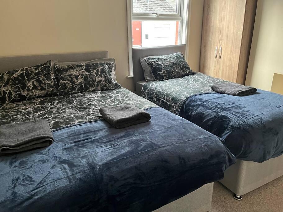 B&B Liverpool - 2 bed house near Sefton Park & Lark Lane - Bed and Breakfast Liverpool